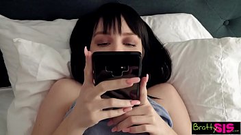 “Đây Là Cặc Mày À?” Chị Kế Bị Địt Sau Khi Phát Hiện Ảnh Chim Của Em Trai Kế Tập 13 Phần 6