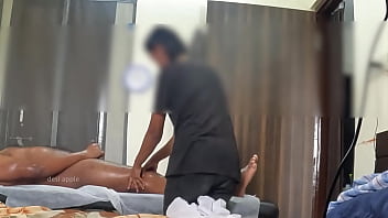 Quay Lén Cảnh Nứng Lồn được Chịu đựng Trong Phòng Massage Sung Sướng Tột đỉnh